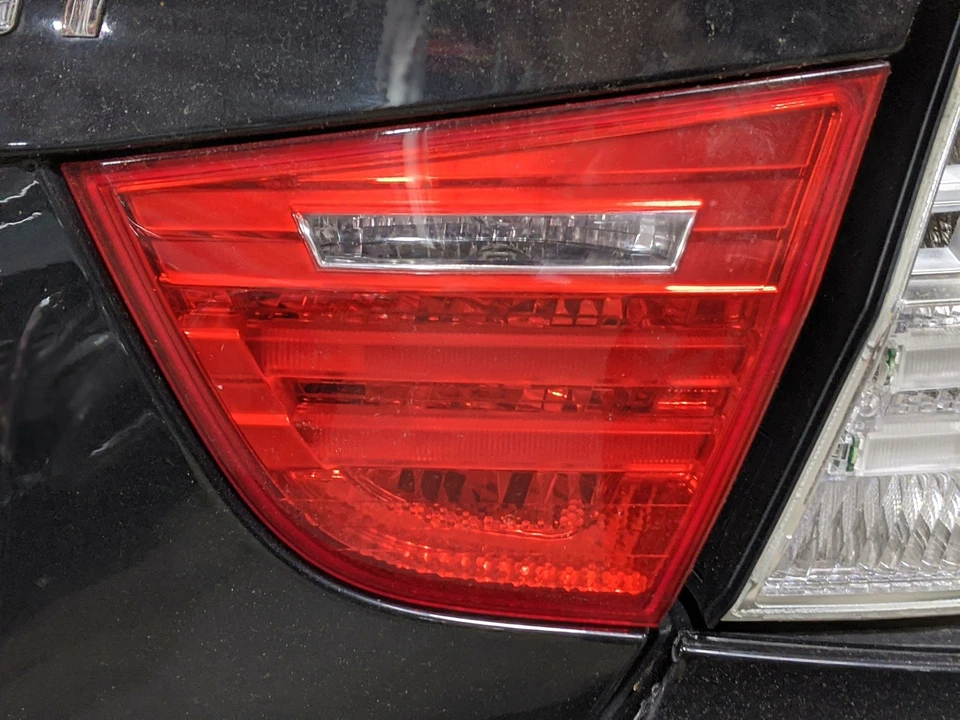 BMW 335I 2011 fabricante original sedán de fábrica cubierta pasajero luz trasera derecha derecha 2009 10 11 Foto 1 de 1