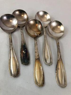 Vintage 1919 Wm Rogers & Son AA International Silver Round Bowl Spoons 5-Piece - Image 1 of 4