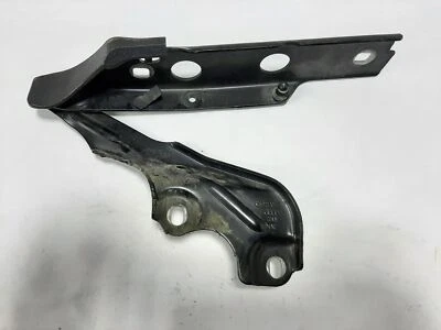 Bisagra capó delantero izquierdo AUDI A6 Allroad 3.0 TDI quattro 4G8823301E 235kw 2014 Foto 1 de 4