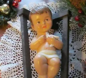 Baby Jesus and Dove 6 inch Removable Nativity Statue Dove Wood Crib Manger 1122 - Picture 1 of 2