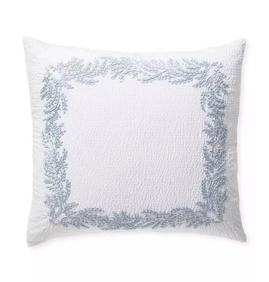 Serena and Lily Westport EURO Sham Coastal Blue $148 Foto 1 de 3