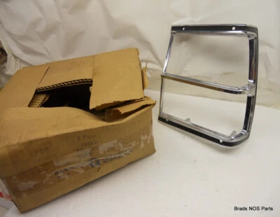 NOS Mopar 1970 Dodge Coronet Station Wagon CHROME TAIL LAMP BEZEL RH  pn 3403548 - Image 1 of 4