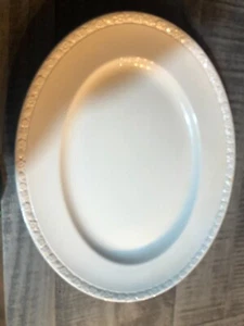 Wedgwood Hedge Rose 13 inch Oval Serving Platter Dish - Picture 1 of 2