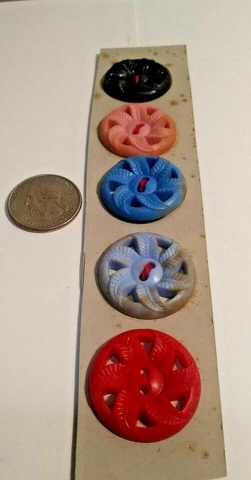5 Antique/Victorian Open Pinwheel Leaf Multi Colors Celluloid Buttons MBG6 Cover