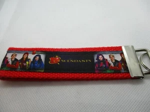 Llavero Descendants con cinta de tela fuerte (película) envío EE. UU. - Imagen 1 de 6