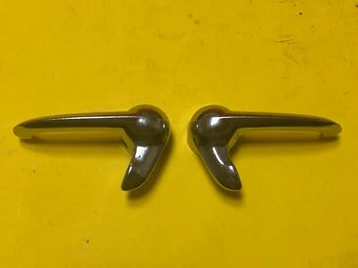 Fiat 850 coupe 1100D 1100 D Vent Window Handle Set Left & Right Genuine NOS - Image 1 of 3