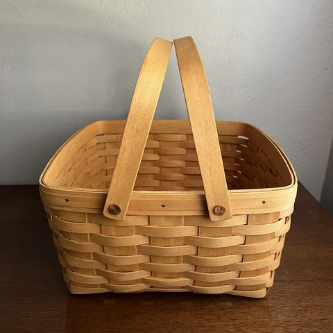 Longaberger 2003 Picnic Basket with Double Handles Medium Size 11" x 11" Square Cover
