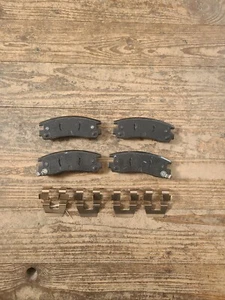 Original Acdelco 19209340 Brake Pads (4 Piece) Buick Cadillac Chevrolet - Picture 1 of 4