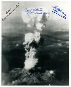 ENOLA GAY Crew Signed x3 Photograph - Hiroshima Atomic Bomb 6 Aug 1945 preprint - Picture 1 of 1