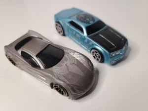 two hot wheels Style cars - Picture 1 of 2