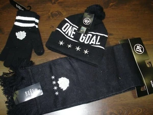 Chicago Blackhawks One Goal Winter Scarf Hat Gloves 47 Brand STH New - Picture 1 of 5