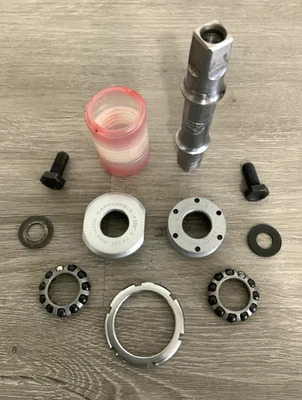 CAMPAGNOLO CHORUS BOTTOM BRACKET 68–111 MM BSA THREADED - Image 1 of 4