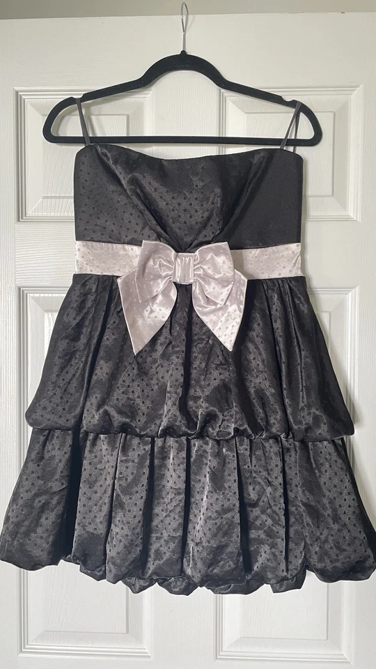 Strapless Satin Bow Dress  80’s Prom Dress Costume Juniors Large  - Image 1 of 3