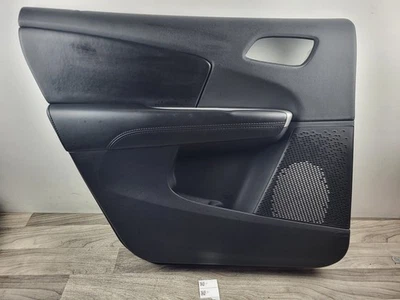 Cubierta del panel de la puerta trasera izquierda Dodge Journey 2014 Foto 1 de 4