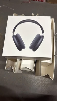 Apple Airpod Max Wireless Over Ear Noise Cancelling Headphones - Midnight - Image 1 of 3