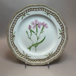 Flora Danica Luncheon Plate with Open Border – Dianthus Superbus - Picture 1 of 7