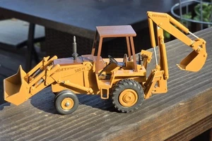 Vintage Case 580H Loader Backhoe Die-Cast Tractor Rare! - Picture 1 of 6