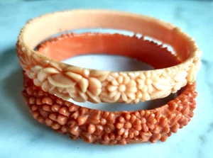 2 Vintage Jewelry floral Faux Coral Carved Celluloid Bangle BRACELET Japan - Picture 1 of 6