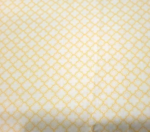 31" Sorbets Quilting Treasures Yellow Lattice White - Picture 1 of 3