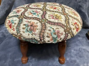 Vintage EMPIRE WOOD CARVING CO Wool Needlepoint Foot Stool Floral Tapestry Lot 3 - Picture 1 of 6