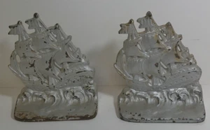 Juego de 2 sujetalibros de envío vintage extremos de libros galeón español metal pesado latón - Imagen 1 de 3