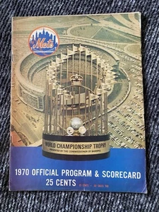 New York Mets 1970 Official Program and Scorecard - Picture 1 of 4