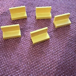 Lego 4865 straight edge 1x2x1 Panel - Yellow - 5 pcs - Picture 1 of 4