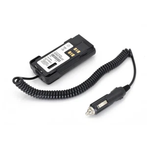 XiR P8668 Walkie Talkie Car Charger For Motorola Anti-Slip Battery Eliminator - Zdjęcie 1 z 8