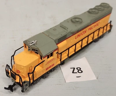 HO GAUGE BACHMANN EMD GP-40 Diesel Engine 866 RUNS GREAT EXCELLENT Z8 - Image 1 of 4