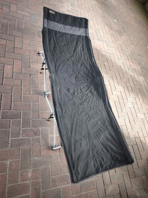 Cama de camping compacta Blacks + bolsa de almacenamiento - Entrega gratuita Foto 1 de 4