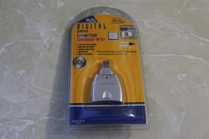 Digital Camera Card Reader Writer Digital Concepts CR-10 - Picture 1 of 2
