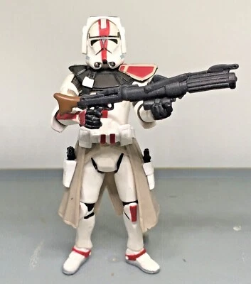 2005 Hasbro Star Wars Red Commander ARC Trooper action Figure Near Complete - Imagem 1 de 4