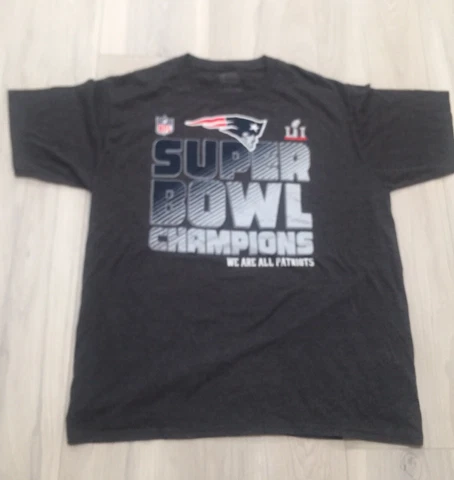 Mens New England Patriots Superbowl Champion T Shirt Size XL Cover