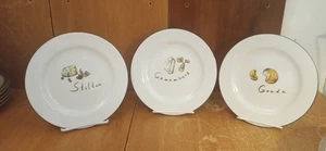 Pottery Barn Käse Salatteller 3er Set, 7 3/4", Camembert, Stilton, Gouda, EUC - Bild 1 von 9