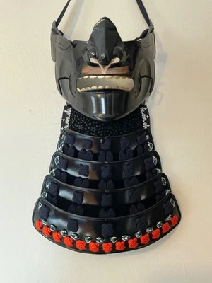 Máscara de samurai japonés y plato de pecho réplica auténtica esmalte usable de Kyoto Foto 1 de 4