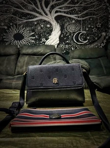 Tommy Hilfiger Crossbody purse $199 and Tommy Hilfiger clutch wallet $89 combo - Picture 1 of 24