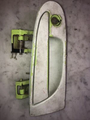 Mitsubishi Eclipse 1995-1999 pasajero manija de puerta derecha D42 Foto 1 de 4