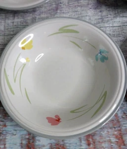 Lot of 7 Soup / Cereal Bowls Home Beautiful Stoneware- SKETCH NOTE JF063 Floral - Picture 1 of 10