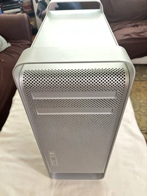 Mac Pro Mid 2012 (MacPro5,1) For parts only - Image 1 of 4