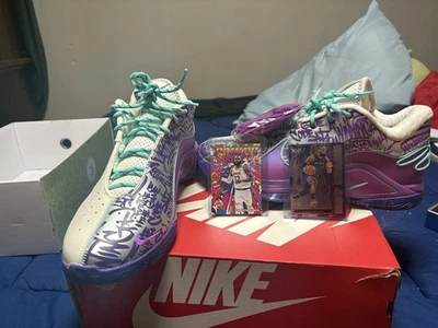 Talla 10.5 LeBron James 22 con dos tarjetas LeBron James Hollow NBA. Regalo Navidad Foto 1 de 2