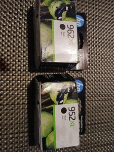 Original (2 Stück) HP 952XL Schwarz & 952 Tri-Color Tintenpatronen - Beschädigte Verpackung - Bild 1 von 9