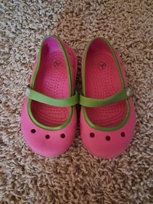 Crocs infantis meninas rosa verde tamanho 5C criança FOFO! LOOK - Imagem 1 de 4