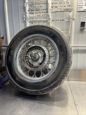 2000 SUZUKI INTRUDER VS800GL Rear Back Wheel Rim Tire Hub Bolt Oem Original Foto 1 de 4