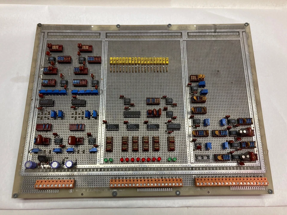 Placa de circuito Vector Electronic CO, E280-9U-1 Foto 1 de 4