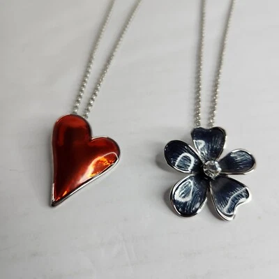 Nuevo Lote de Moda 2 Collar Esmaltado 1 Azul Con Estrás 1 Corazón Rojo Piedra de Plata Foto 1 de 4