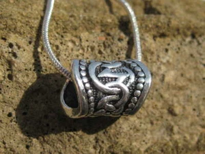 AMULETO RUNA METAFISICA DI DIO ODIN CURSORE STERLING 925 CON CATENA - Foto 1 di 3