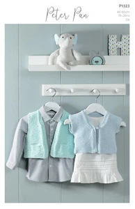 P1323 Peter Pan Easy Knit Gilet & Waistcoat Knitting Pattern In DK - 18/26" - Foto 1 di 3