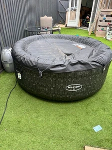 Lay-Z-Spa Rio Inflatable Hot Tub with Air Pump Used Working Condition No Box - Picture 1 of 9