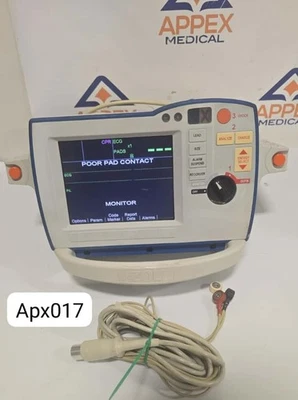 Patient Monitor R-Series  W/ pads & battery- (LOT#APX017) - Image 1 of 4
