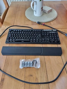 Hyper x Alloy Elite Gaming RGB - cherry MX red switches excellent condition - Picture 1 of 9